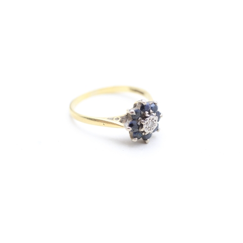 13 - 18ct gold sapphire and diamond set cluster ring (2.7g) Size L