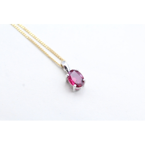 156 - 9ct gold pink gemstone set pendant necklace (2.1g)