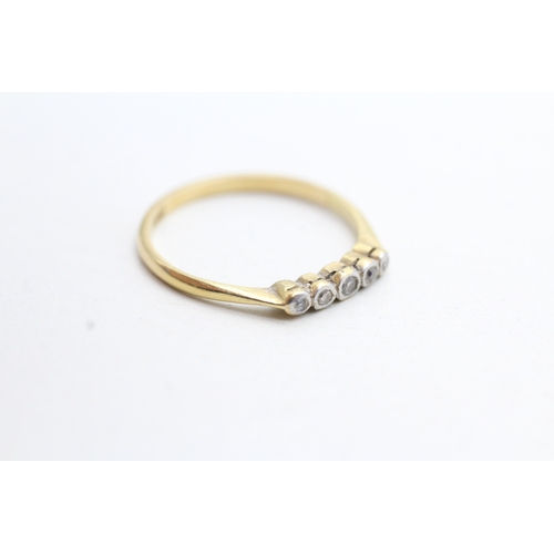 166 - 18ct gold diamond set five stone eternity ring (1.7g) Size P