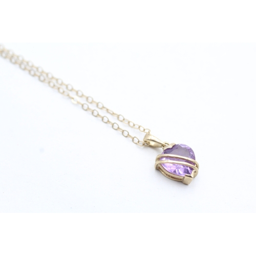 167 - 9ct gold heart cut amethyst pendant necklace (1.8g)