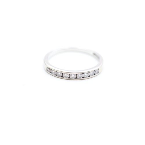 17 - 18ct white gold diamond set nine stone eternity ring (2.4g)