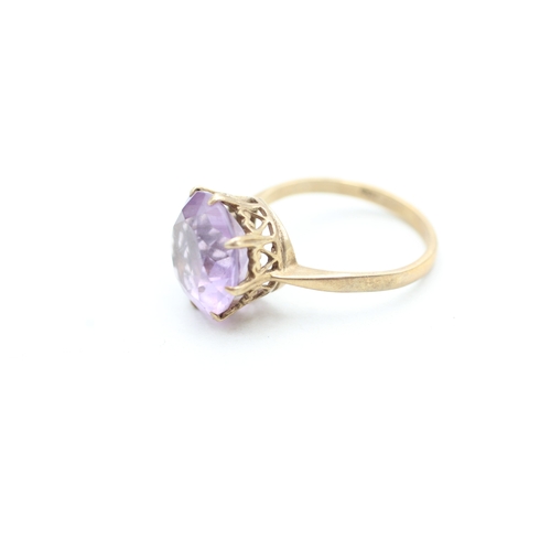 171 - 9ct gold vintage amethyst set cocktail ring (3.1g) Size N