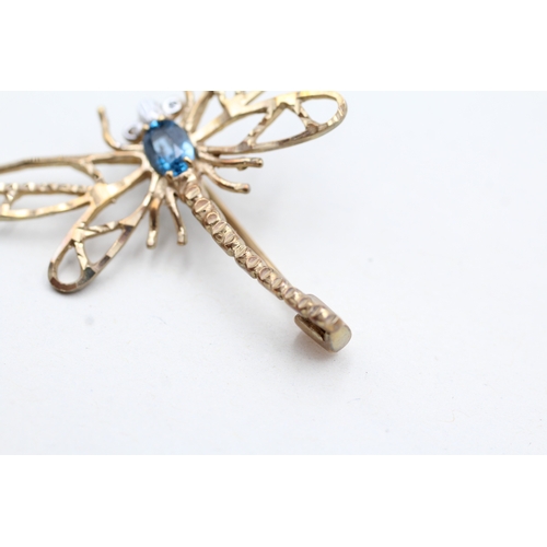 18 - 9ct gold diamond and blue topaz dragonfly brooch (3.6g)