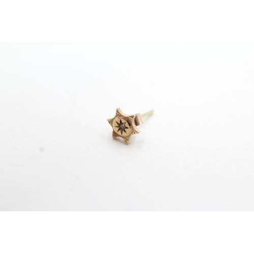 19 - 9ct gold diamond set star stud earrings (0.7g)