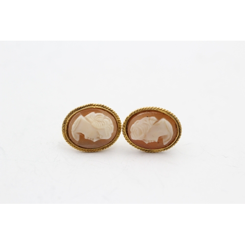 209 - 9ct gold shell cameo portrait stud earrings (1.7g)