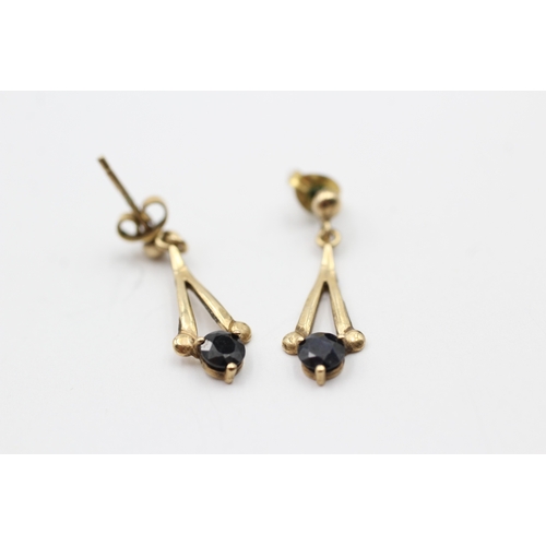 224 - 9ct gold sapphire drop earrings (1.4g)