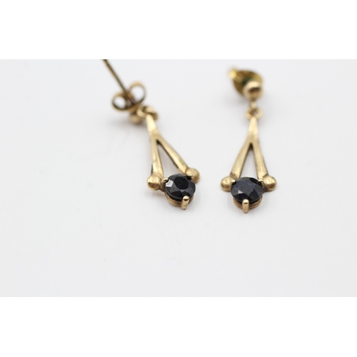 224 - 9ct gold sapphire drop earrings (1.4g)