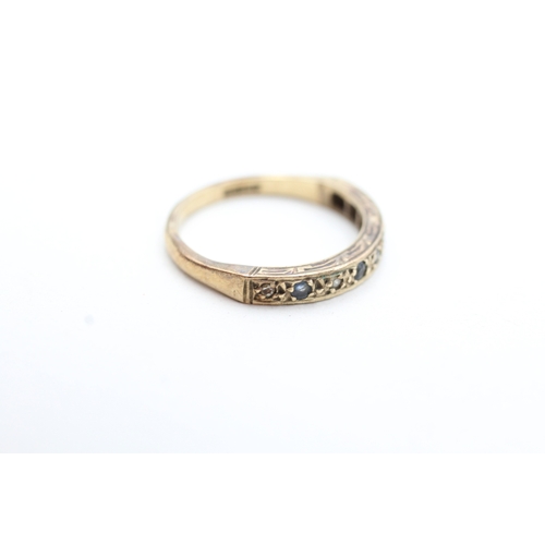 23 - 9ct gold sapphire & diamond half eternity ring (2.5g) Size O 1/2