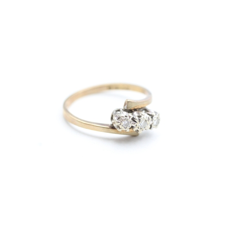 242 - 9ct gold vintage diamond set trilogy ring (2.3g) Size N