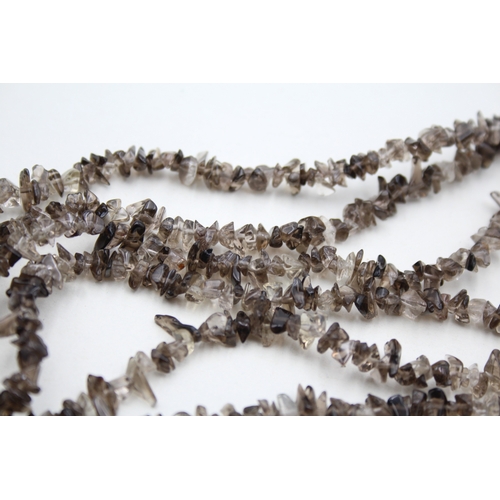 250 - 9ct gold clasp smokey quartz chip beads necklace (48g)