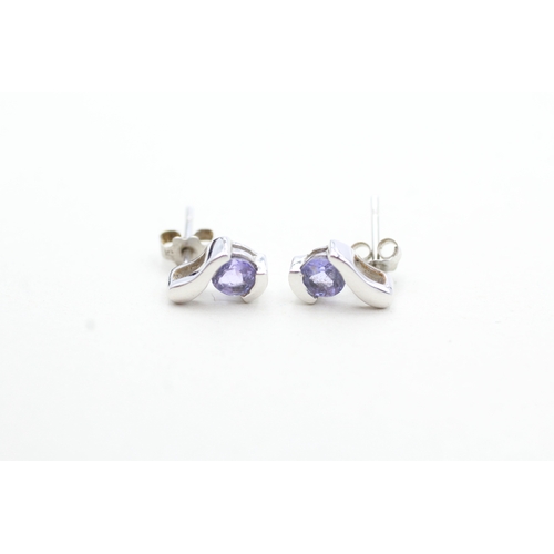 27 - 9ct gold tanzanite stud earrings (1.4g)