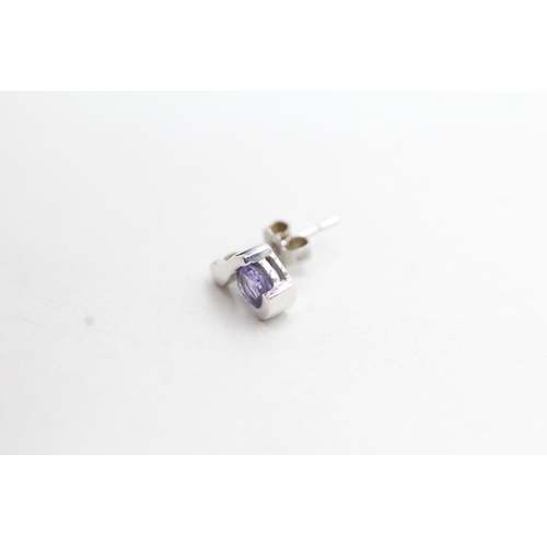 27 - 9ct gold tanzanite stud earrings (1.4g)