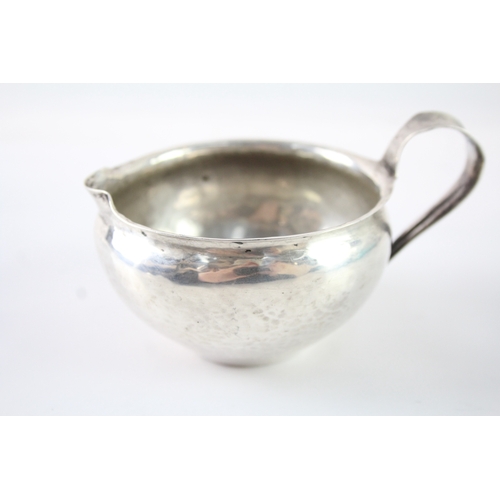 364 - Antique ARTS & CRAFTS 1902 Birmingham Sterling Silver Hammered Cream Jug 82g