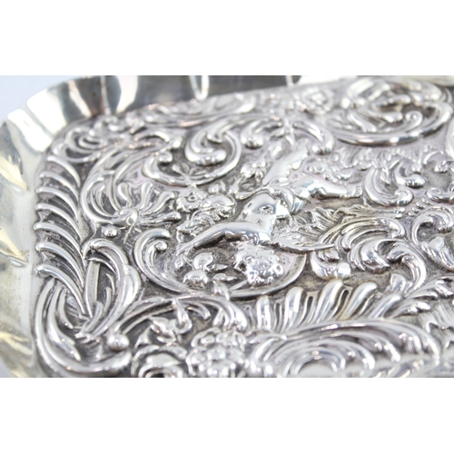 397 - Edwardian 1904 London Sterling Silver Cherub Detailed Vanity Tray / Dish (134g)