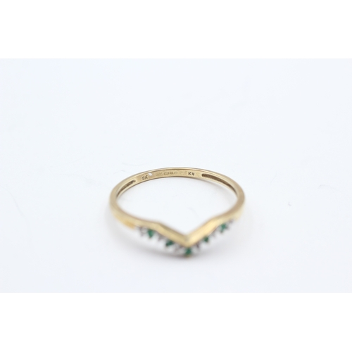 44 - 2x 9ct gold emerald & diamond wishbone rings (3.5g) Size W