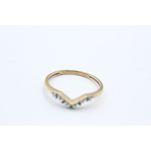 44 - 2x 9ct gold emerald & diamond wishbone rings (3.5g) Size W