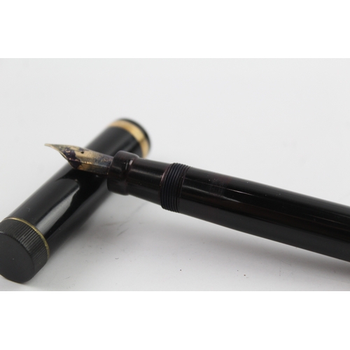 484 - Vintage Parker Lucky Curve Black Lacquer Fountain Pen w/ 14ct Gold Nib WRITING