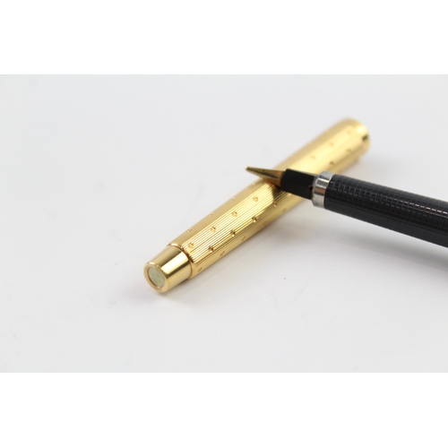 488 - Vintage Parker Classic Gold Plated Slimline Fountain Pen w Gold Plate Nib WRITING