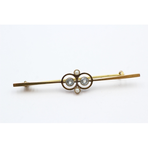 5 - 9ct gold seed pearl and aquamarine bar brooch (1.9g)