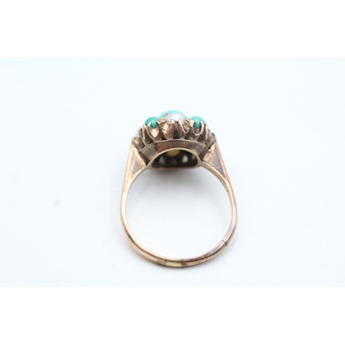 70 - 9ct gold cultured pearl and turquoise halo ring (3.9g) Size O