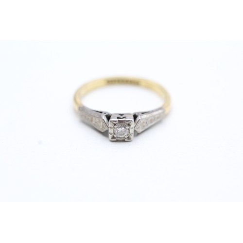 83 - 18ct gold & platinum vintage diamond solitaire ring (2.7g) Size L