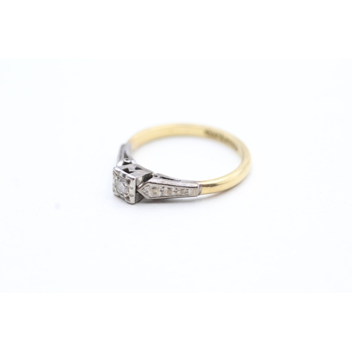 83 - 18ct gold & platinum vintage diamond solitaire ring (2.7g) Size L