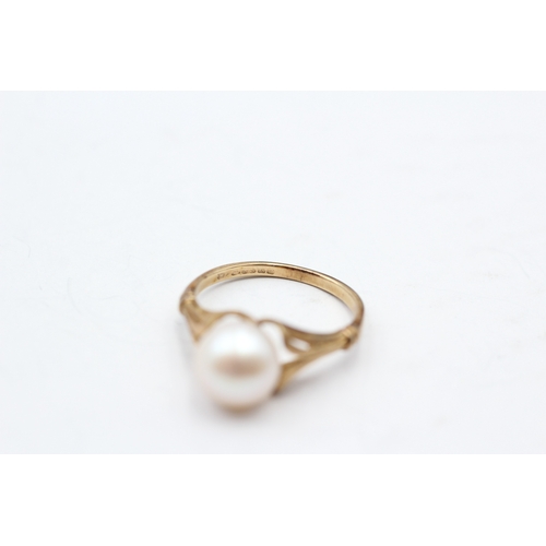 89 - 9ct gold cultured pearl single stone ring (2.4g) Size M 1/2