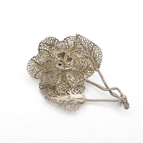 340 - 8x silver filigree design brooches   56.5g