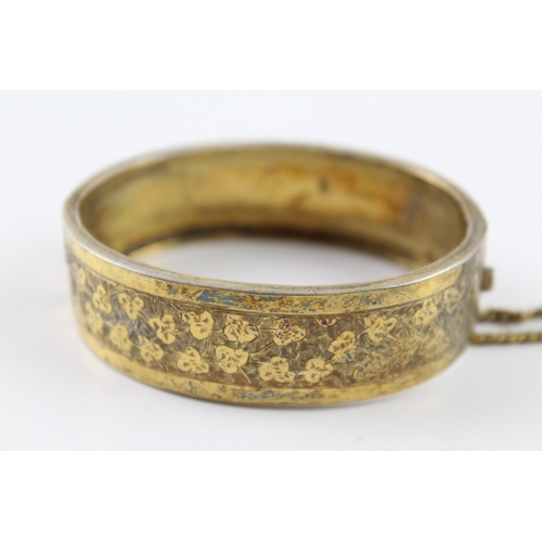 10 - A Victorian silver gilt bangle (23.8g)