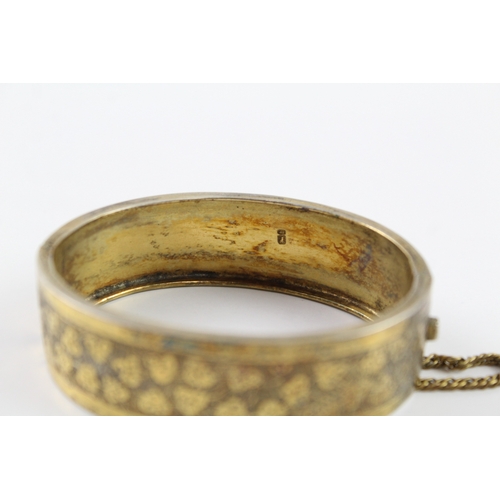 10 - A Victorian silver gilt bangle (23.8g)