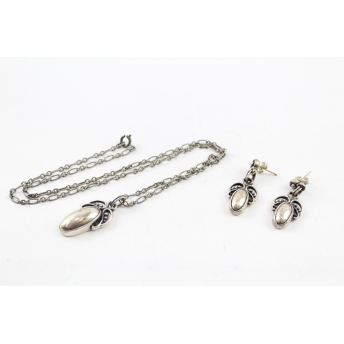 135 - A silver necklace and earrings by Georg Jensen (22g)