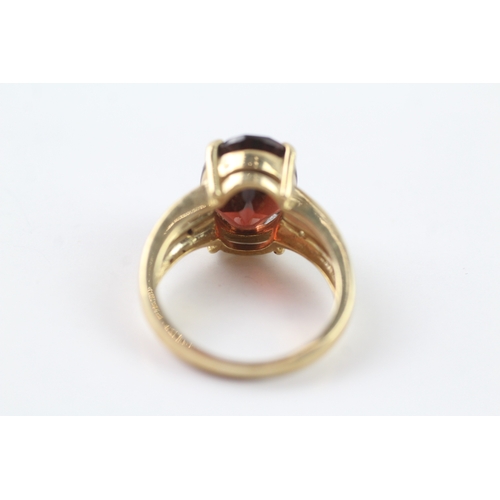 152 - 9ct gold garnet and white gemstone cocktail ring (6.3g) Size N 1/2