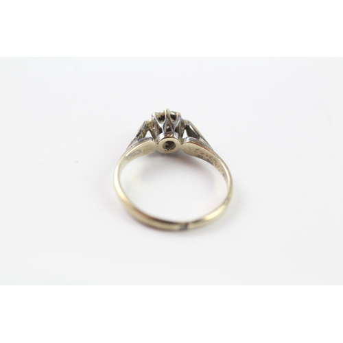 164 - 9ct gold diamond solitaire dress ring (1.7g) Size H