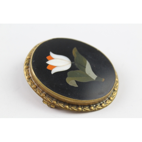 170 - A Victorian Pietra dura gemstone inlay brooch (16g)