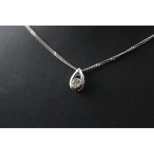 190 - 18ct gold diamond pendant and chain (3.9g)