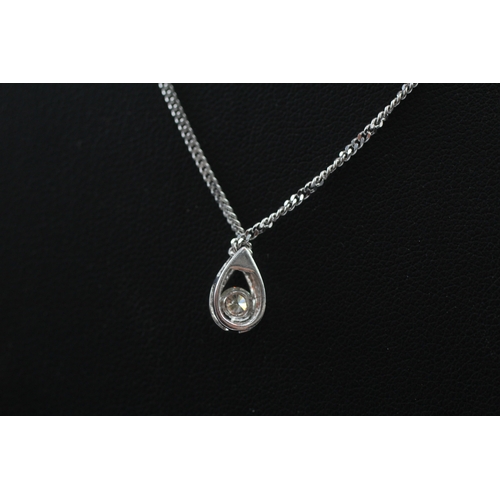 190 - 18ct gold diamond pendant and chain (3.9g)