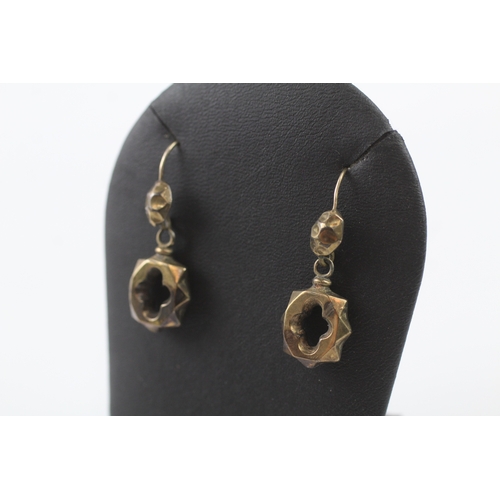 206 - 9ct gold Victorian drop earrings (2.9g)