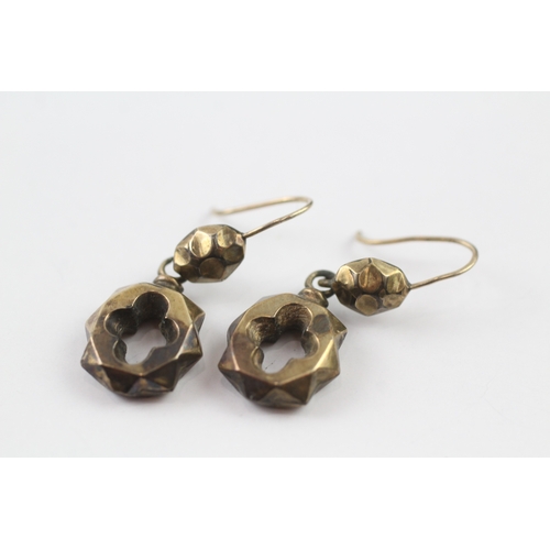 206 - 9ct gold Victorian drop earrings (2.9g)