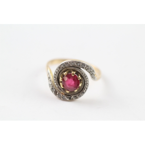 218 - 14ct gold diamond and ruby dress ring (3.6g) Size M