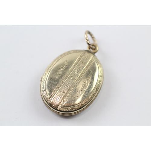 231 - 9ct gold back and front locket (5.9g)