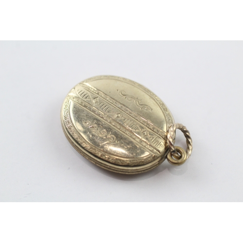 231 - 9ct gold back and front locket (5.9g)