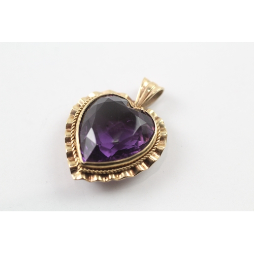 233 - 9ct gold amethyst heart pendant (6.2g)