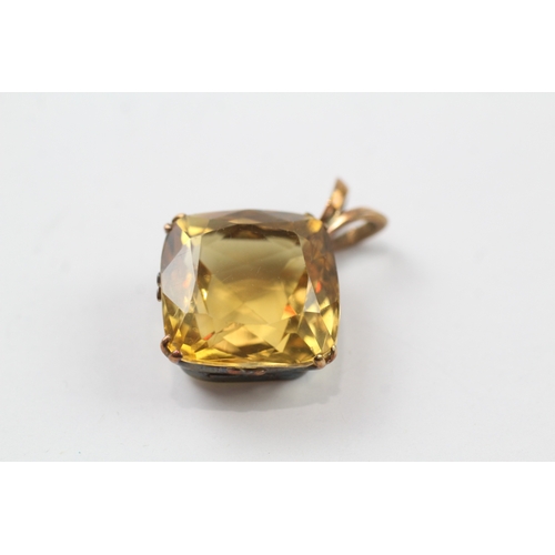 234 - 9ct gold citrine pendant (5.6g)