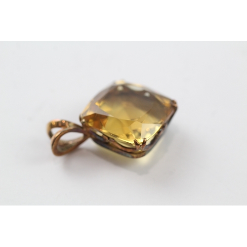 234 - 9ct gold citrine pendant (5.6g)