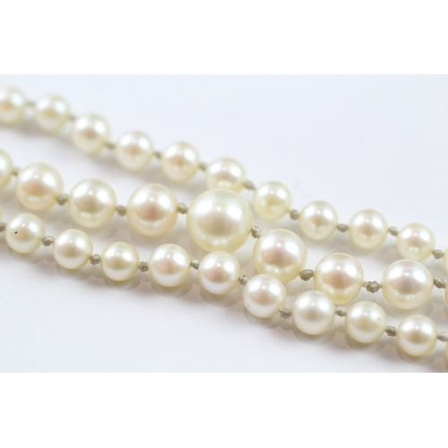 27 - 9ct gold clasp graduated pearl necklace (17.7g)