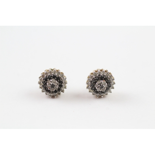 292 - 9ct gold diamond stud earrings (1.7g)