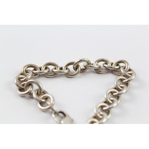 305 - A silver bracelet by Tiffany and Co (36g)