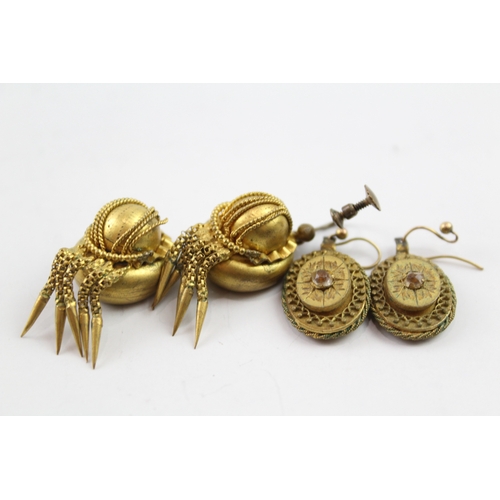 32 - Two pairs of Victorian gold plated earrings (17g)