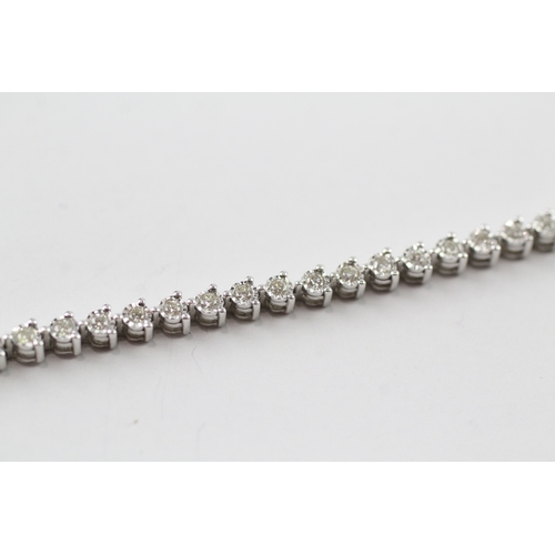 33 - 14ct white gold diamond tennis bracelet (7.9g)