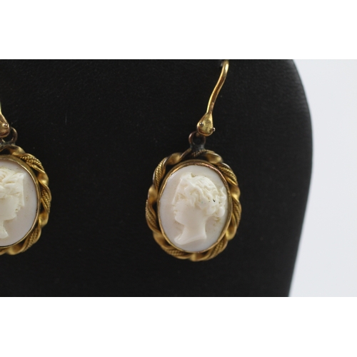 330 - Victorian gold shell cameo earrings (4.7g)